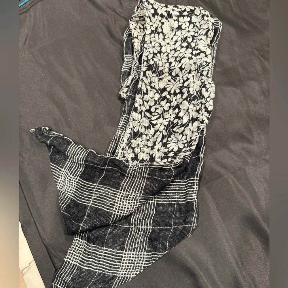 Burberry Black and White Linen Floral Scarf